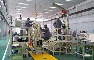 山东青岛高新区打造工业机器人生产基地